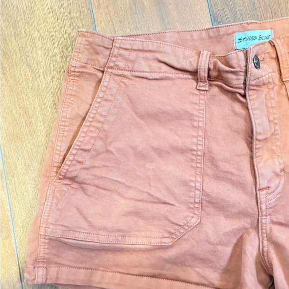 Studio Blue Mid Rise Utility Short - Picture 7 of 8